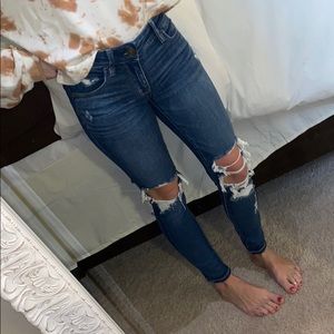 American Eagle dark skinny jeans with holes